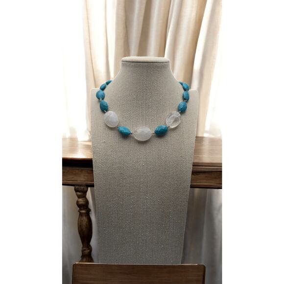 Banana Republic Blue and Clear Frosted Faceted Bead Vintage Necklace - Picture 5 of 5